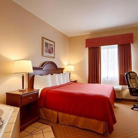 Best Western Nittany Inn Milroy Екстер'єр фото