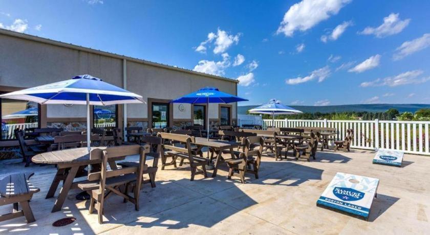 Best Western Nittany Inn Milroy Екстер'єр фото